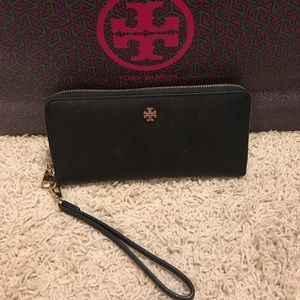 Black story Burch wallet!!